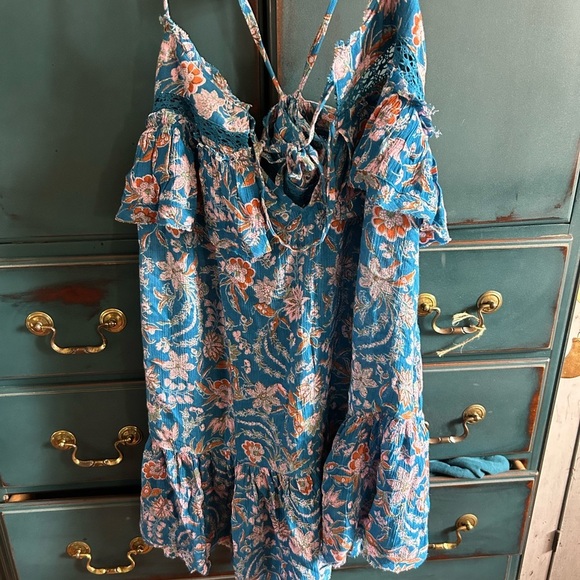 Free people​ - Picture 2 of 4